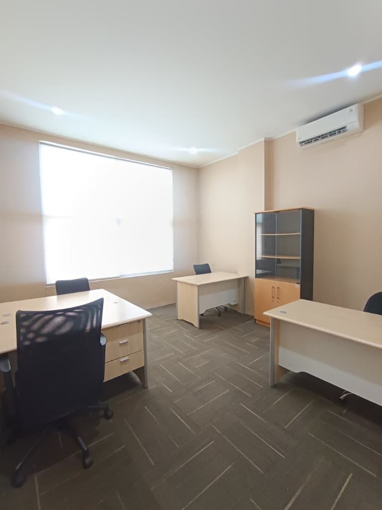 Ruang Kantor Bersih BBC